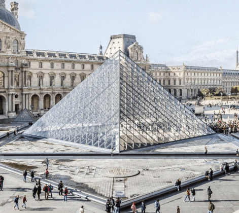LOUVRE